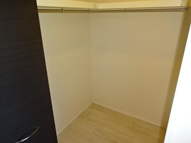 収納　写真は同メーカーの類似のものになります