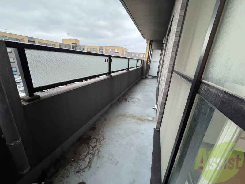 バルコニー　バルコニーが付いていますので一息ついてみてはいかがですか。