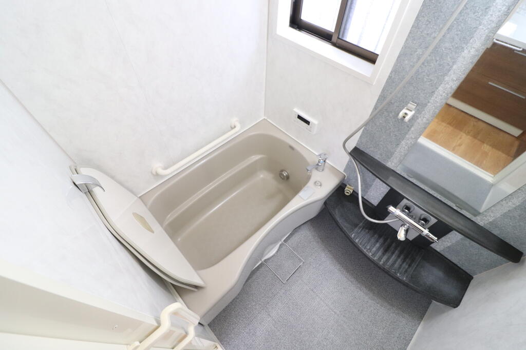 バス・シャワールーム　浴室リフォーム済み☆