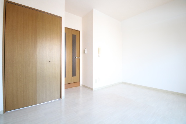 居室・リビング　※別室の参考写真の為、現況優先です。