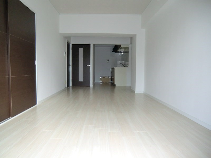 居室・リビング　※別号室参考写真