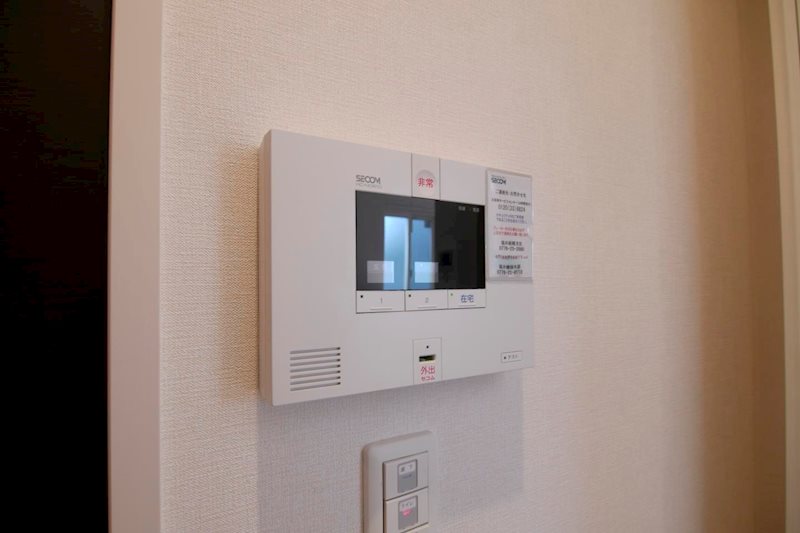 セキュリティ　SECOM