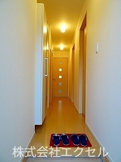 玄関　シューズボックス完備の玄関です。