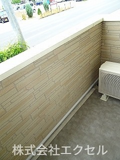 バルコニー　南向きで日当たり良好です。