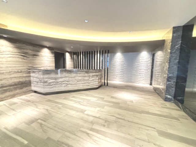 エントランス　詳細は、RISUMO江坂本店までお問合せください♪