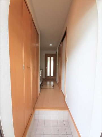 玄関　ゆったりとした玄関です