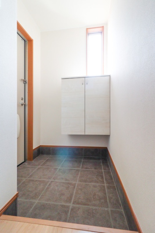 玄関　図面と現状に相違がある場合には現状を優先