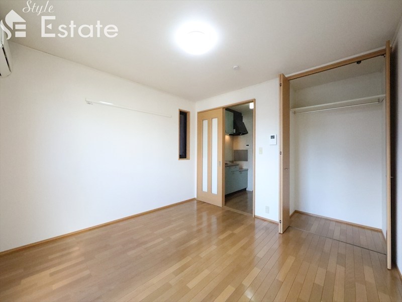 居室・リビング　内装