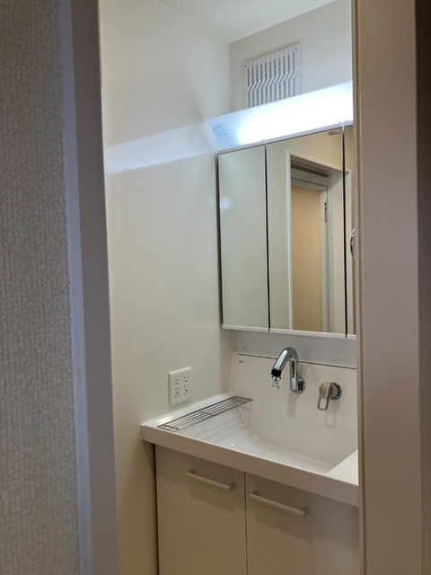 洗面設備　洗髪洗面化粧台