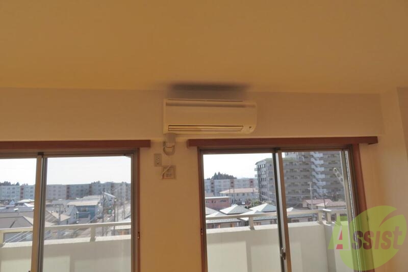 その他設備　エアコンはこちらです。夏や冬も大活躍です。