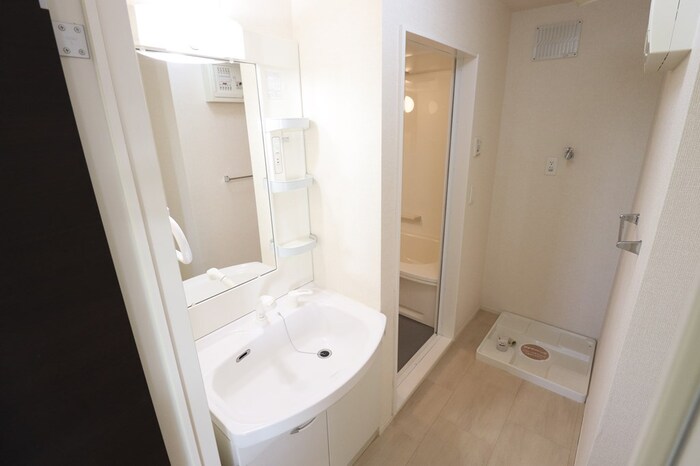 洗面設備　忙しい朝には欠かせない洗面所です