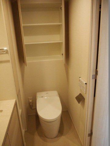 トイレ　※別タイプのお部屋写真です。