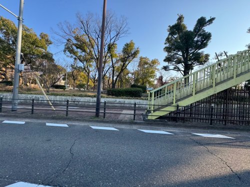 公園　御勝山南公園（公園）まで663m