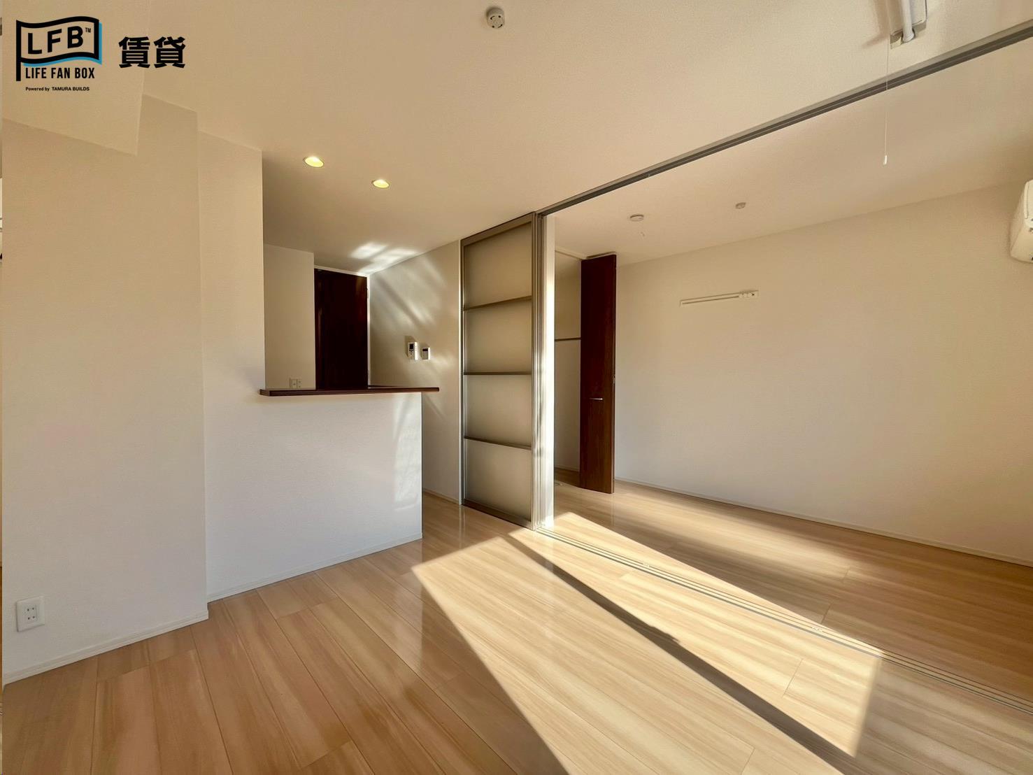 居室・リビング　※別のお部屋の写真です