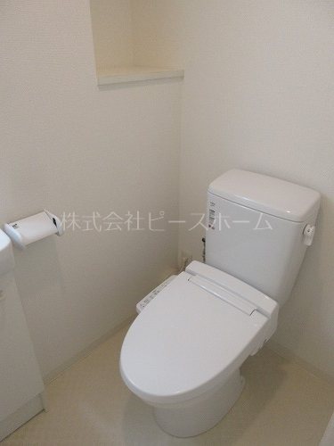 トイレ　※別号室参考写真