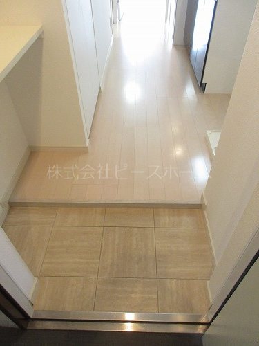 玄関　※別号室参考写真