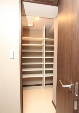 玄関　玄関収納