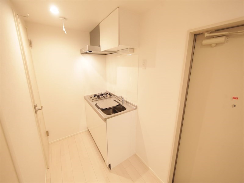 キッチン　システムキッチン（ガス2口コンロ付）　同型写真