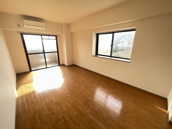 居室・リビング　※別部屋の写真です