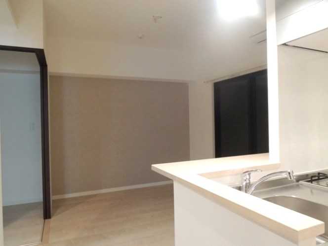 居室・リビング　※別号室参考写真