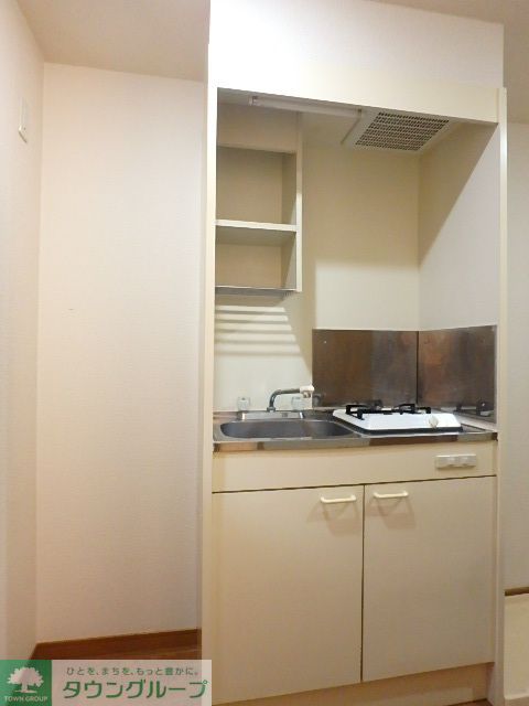 キッチン　冷蔵庫スペース有り