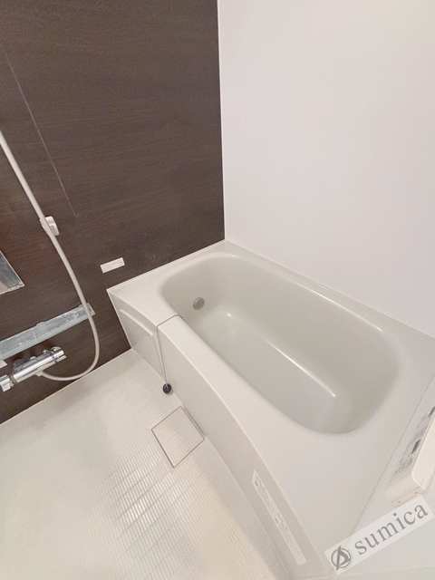 バス・シャワールーム　追い炊きバスです（＾＾♪