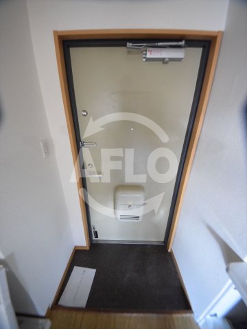 玄関　ハクユウ元町　玄関