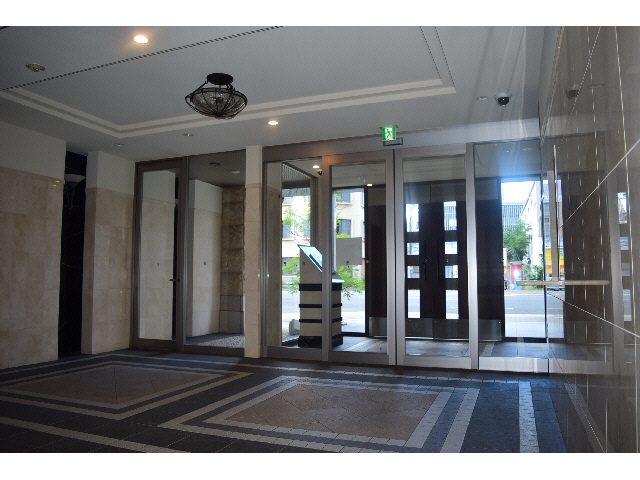 エントランス　エントランス部分