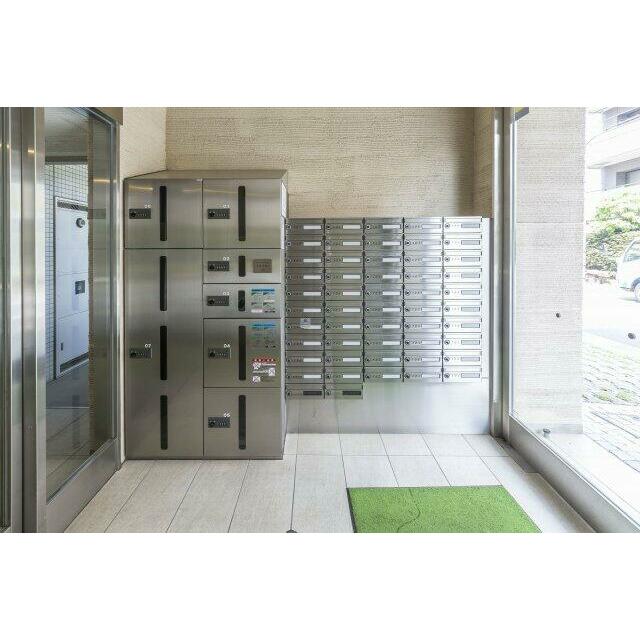 ロビー　宅配ボックス・メールボックス※参考写真