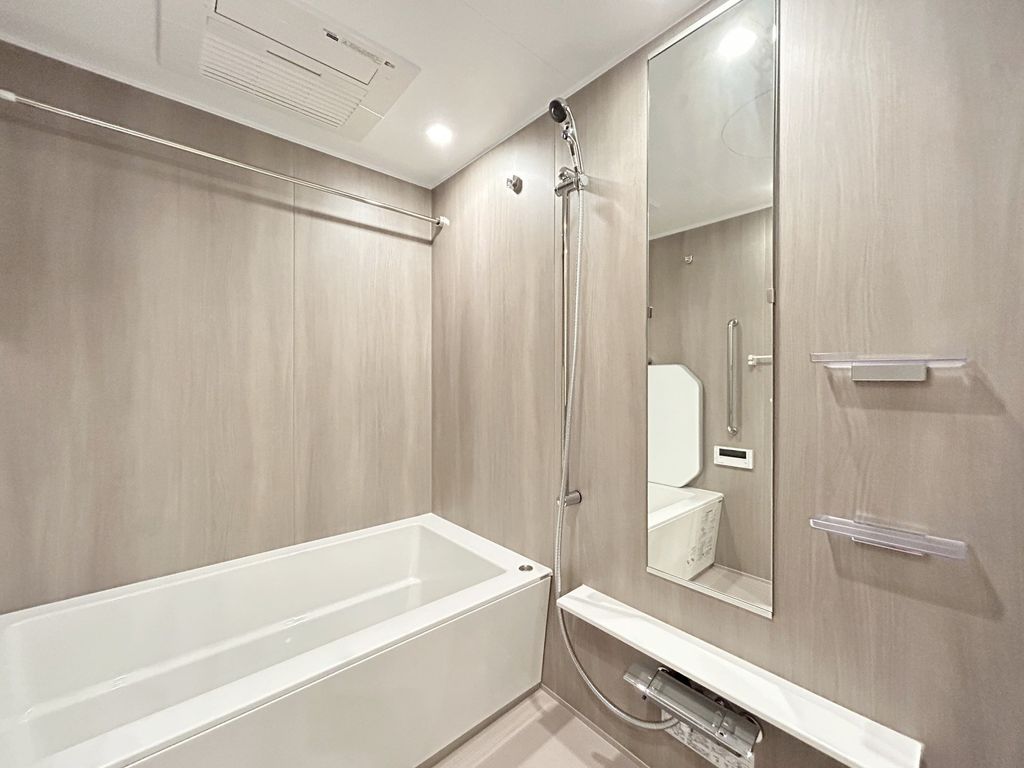バス・シャワールーム　浴室