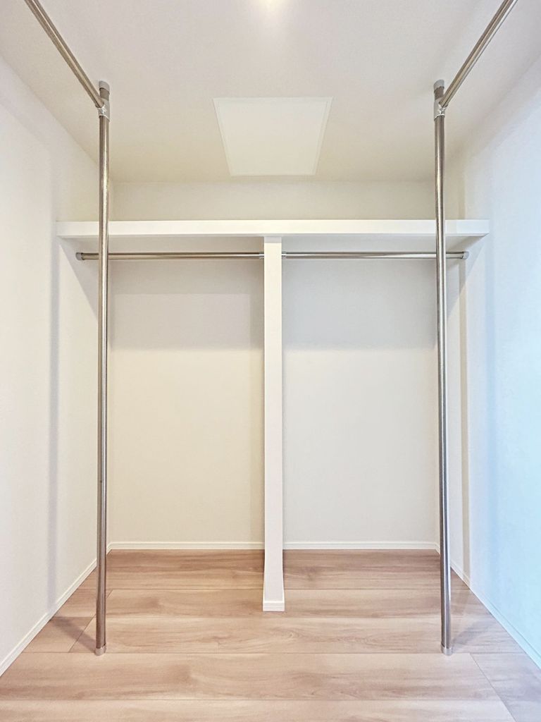 収納　ウォークインクローゼット