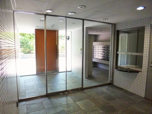 ロビー　エントランス