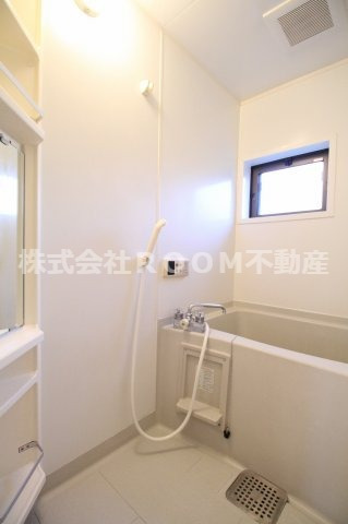 バス・シャワールーム　きれいなお風呂です