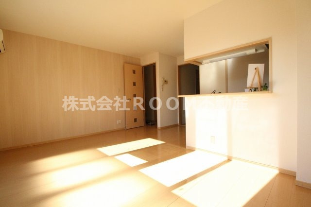 居室・リビング　ゆったり過ごせる居間です