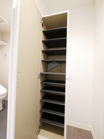 その他　靴箱です