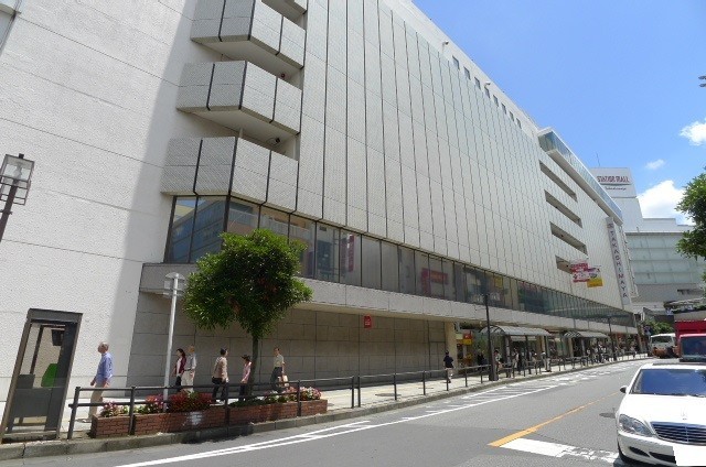 ショッピングセンター　柏高島屋ステーションモール（ショッピングセンター）まで585m