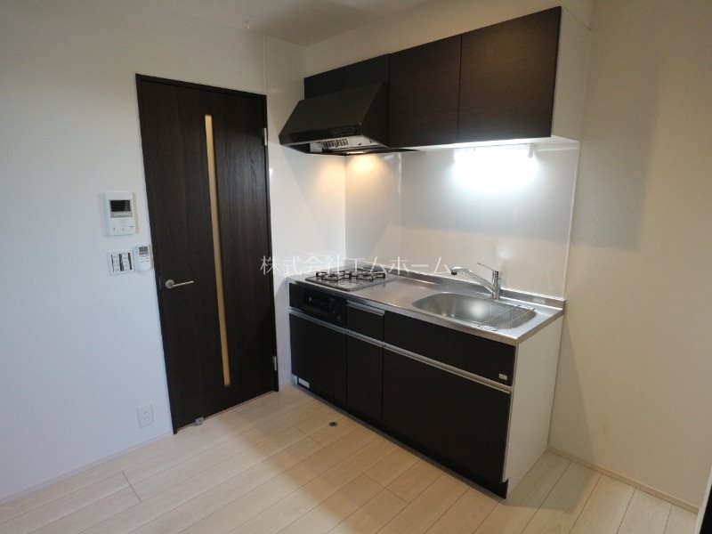 キッチン　システムキッチン（ガス2口コンロ付）