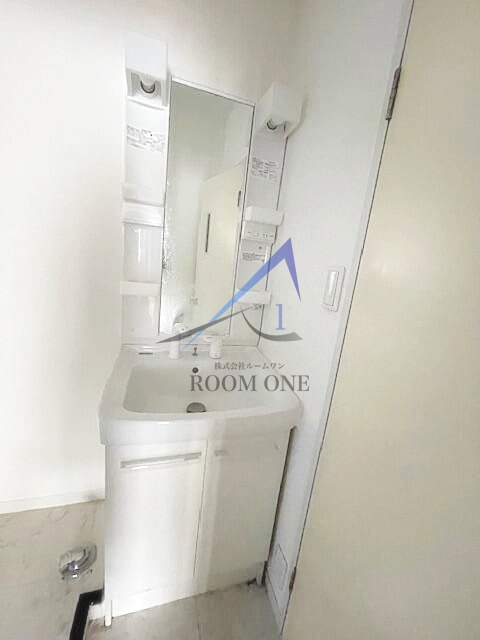 洗面設備　独立洗面台です。