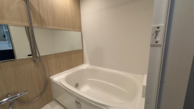 バス・シャワールーム　バスルーム