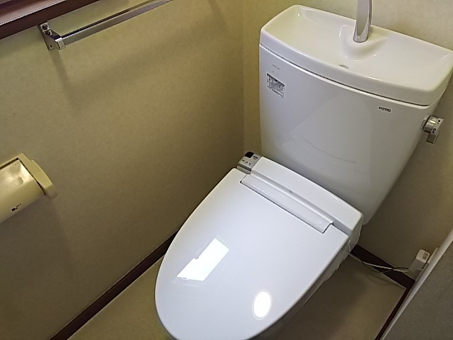 トイレ　トイレ