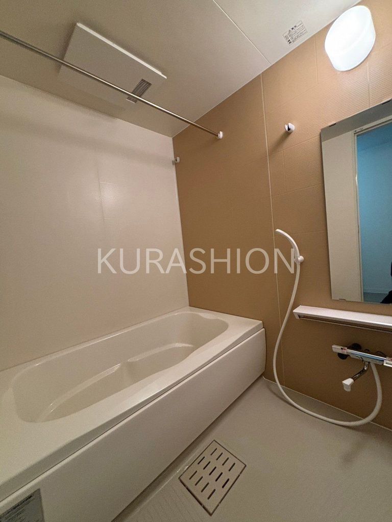 バス・シャワールーム　バス