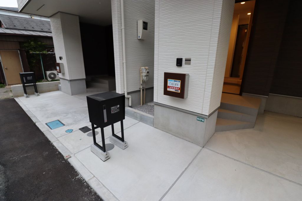 その他　エントランス