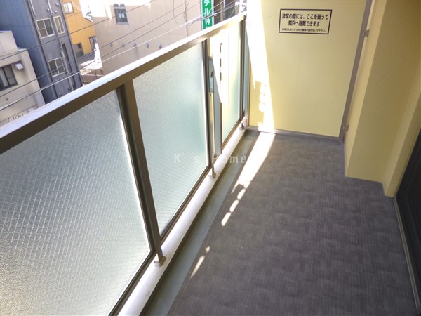 バルコニー　バルコニー