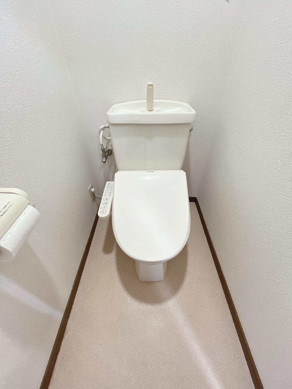 トイレ　ウォシュレット付きトイレです！