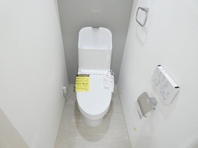 トイレ　ウォシュレット付きのトイレ