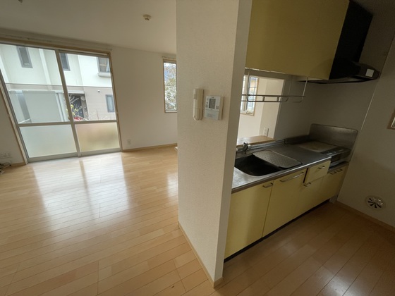 キッチン　※別部屋の写真です