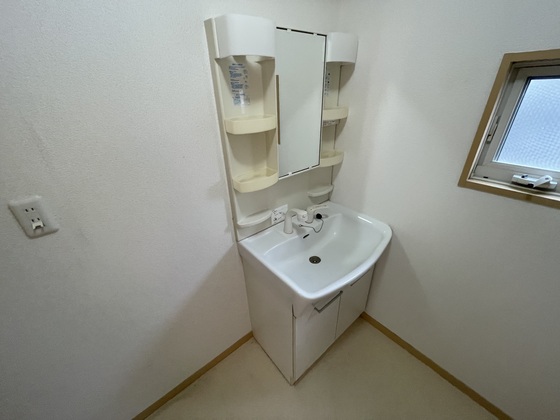 洗面設備　※別部屋の写真です
