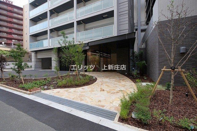 エントランス　駐車場