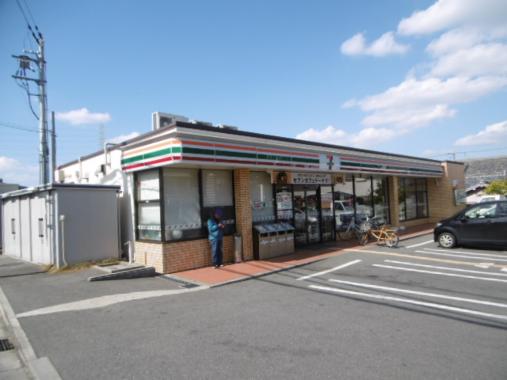 コンビニ　セブンイレブン　東大阪善根寺町3丁目店（コンビニ）まで376m