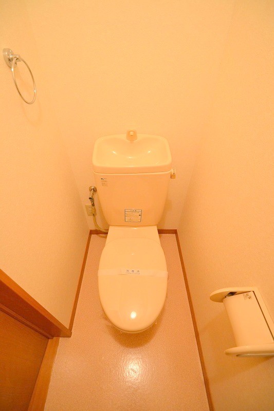 トイレ　お問合せはシティホーム海田センター　082-821-2227